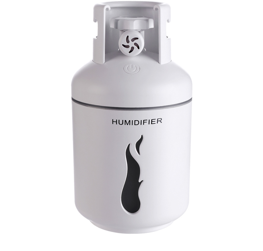Gas tank humidifier