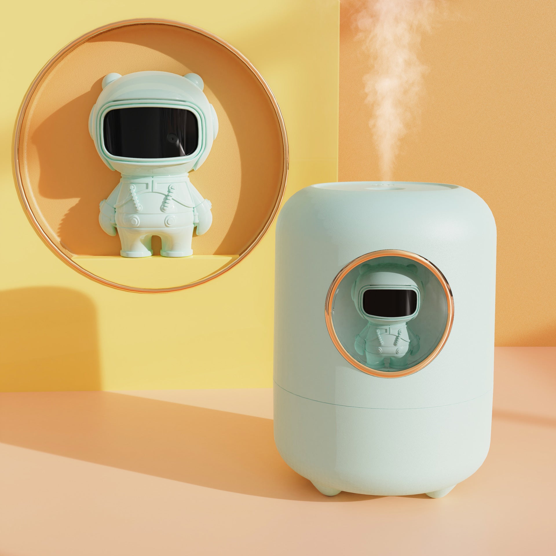 Astronaut humidifier